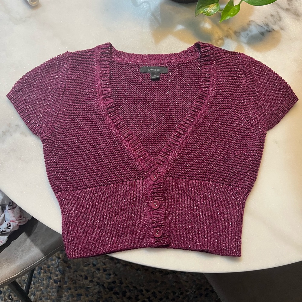 Short sleeve cardigan (buttons (3) up)